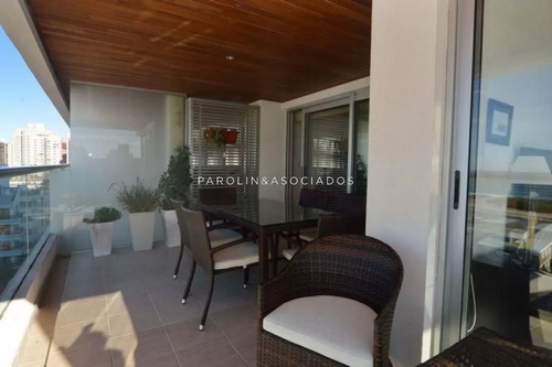 Apartamento En Venta En Icon Brava Tower, Punta Del Este.