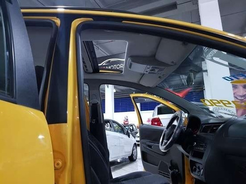 Volkswagen Crossfox 1.6 Vht Total Flex 5p 2011