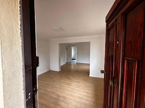 Sitio De 1.100 Mts Con Casa, En Llolleo