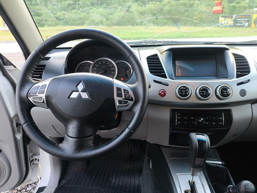 Mitsubishi L200 3.2 Triton Hpe Cab. Dupla 4x4 Aut. 4p