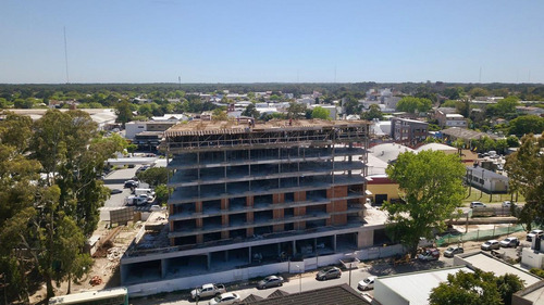 Monoambiente En Venta Al Pozo En Pinamar Con Parrilla Y Pileta