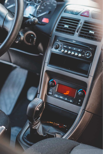 Peugeot 307 1.6 Presence Flex 5p 2012