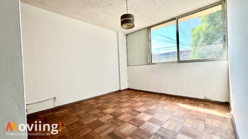 Departamento Duplex Con Patio En Villa Portales