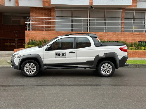 Fiat Strada 1.6 Adventure Locker Doble Cabina