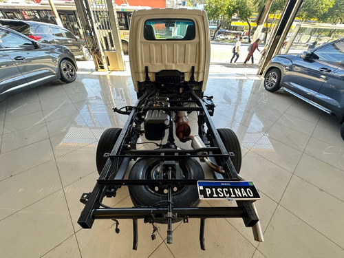 Hyundai HR 2.5 LONGO SEM CAÇAMBA 4X2 16V 130CV TURBO INTERCOOLER DIESEL 2P MANUAL