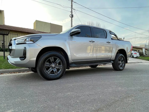 Toyota Hilux Srv 2.8 Dc 177 Cv 4x2 Automatica