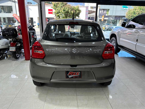 Imagen 8 de 13 de Suzuki Swift .