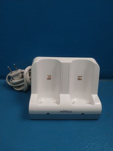Estacion De Carga De Baterías Para Control Wii (Usado)