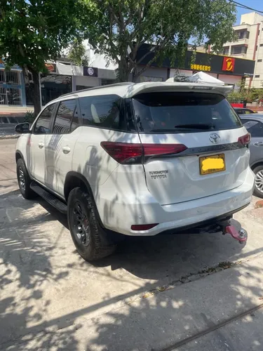 Toyota Fortuner 2.4 Street At 7As