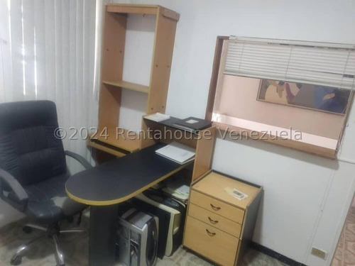 Casa Comercial En Venta En Los Rosales