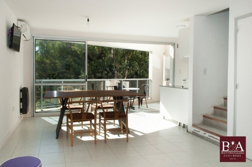 Imagen 7 de 22 de Departamento En Venta Dos Dormitorios. Duplex. Macrocentro. Complejo Talavera