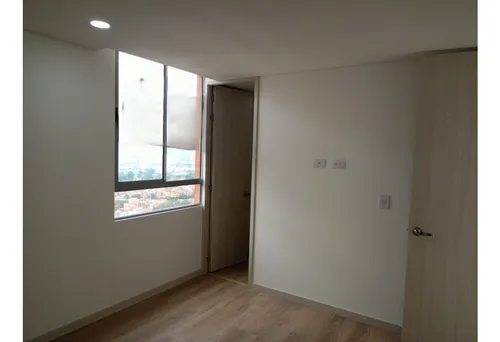 Estrene Este Hermoso Apartamento En Unidad Completa Super Ubicacion