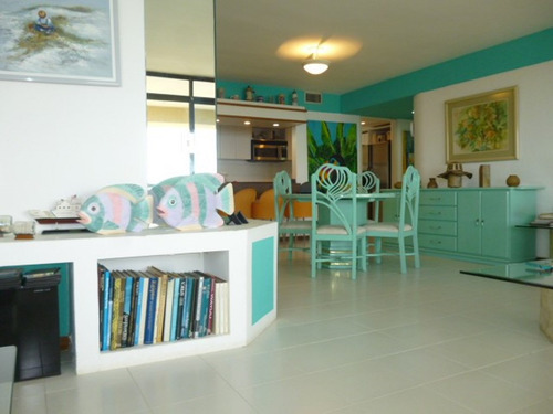 Tanaguarenas Apartamento En Venta Primera Linea Yc18w