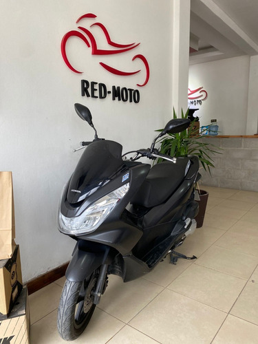 Imagen 4 de 8 de Honda Pcx 150cc Muy Cuidada !!