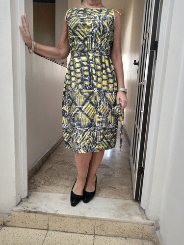 Vestido Vintage. Años 60.estilo Jackie. T.s.diseño Selvático (Usado)
