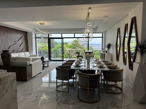 Renta Departamento En The View Con Muebles Zona Campanario