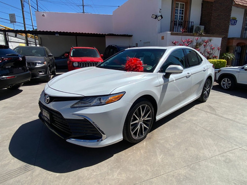 Toyota Camry 2.5 Xle At