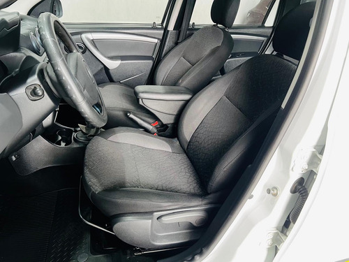 Renault Duster 1.6