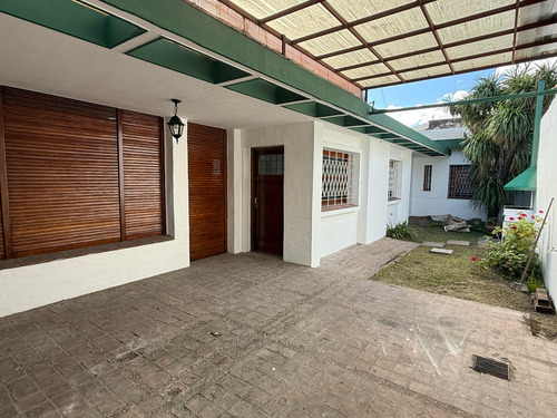 Zona Hospital Privado, Unc 3 Dormit 2 Baños Cochera Pasante