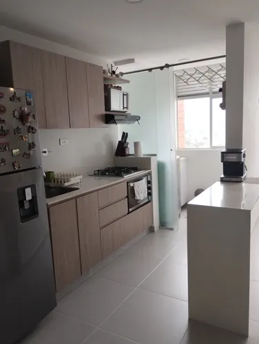 Apartamento De 2 Alcobas + Estudio