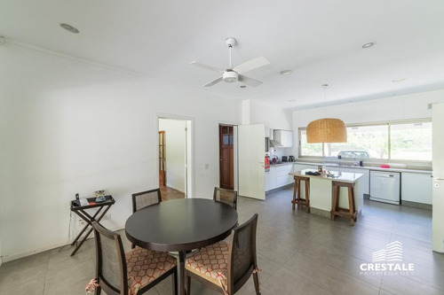 Imagen 12 de 30 de Excelente Casa De 5 Dormitorios En Venta - Rosario Golf Country Club