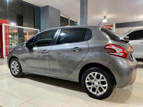 Imagen 7 de 15 de Peugeot 208 1.5 Allure 2013 43.000kms