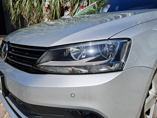 Volkswagen Vento 2.5 Luxury 170cv Tiptronic 2015