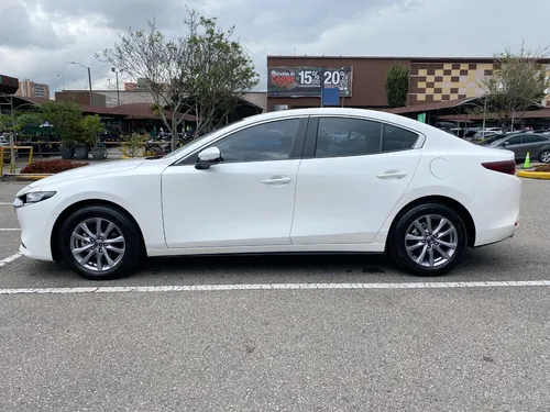 Mazda 3 2.0 Touring At