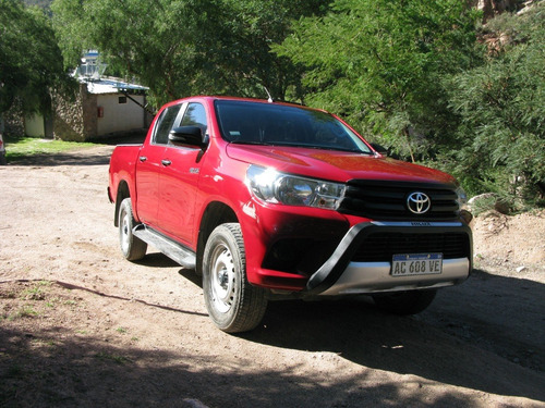 Toyota Hilux 2.4 - 4x2