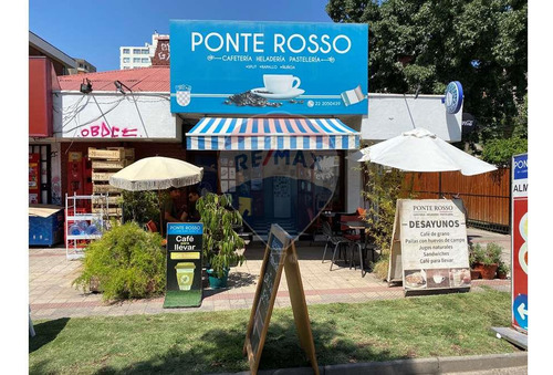 Cafeteria Sobre Avenida Irarrazaval