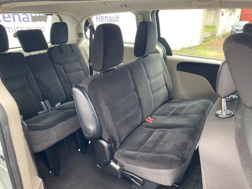 Imagen 12 de 15 de Dodge Grand Caravan 2018 3.7 Se At