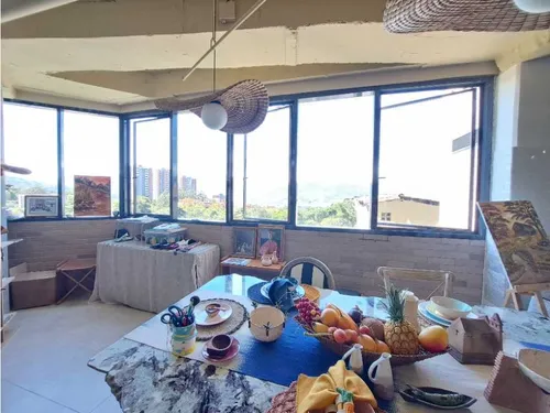 Excelente Local Comercial Distrito Avignon 25 Mt