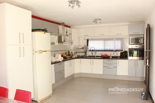 Venta - Casa Minimalista En Barrio Privado - Ref: 756