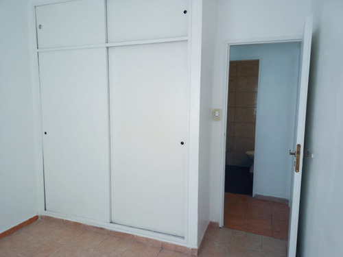 Imagen 9 de 15 de Departamento Planta Baja Interno