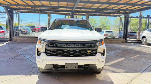 Chevrolet Silverado 5.3 V8 Custom Doble Cabina 4X4 At