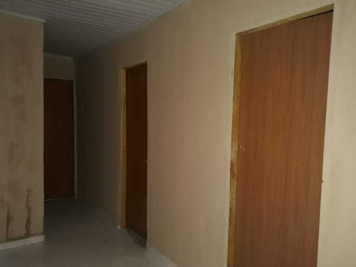 Imagem 5 de 10 de Casa / 3 Quartos /2 Banheiros, 2 Andar- Troca Ou Vende