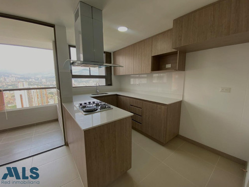 Apartamento En Venta En Alto De Las Flores En Sabaneta