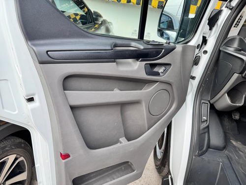 Ford Transit 2.2 Van Corta Techo Bajo Aa Custom Mt