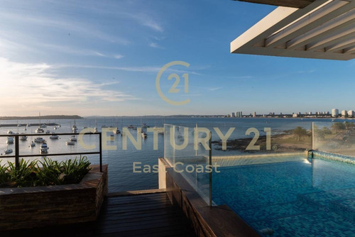 Imagen 2 de 30 de Le Bleu Pent-house En Venta Frente Al Puerto Con El Diseño De Carlos Ott