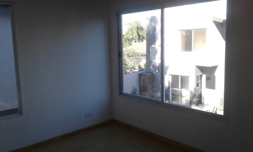Imagen 3 de 5 de Duplex En Venta En Ituzaingo Sur
