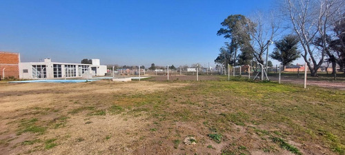 Imagen 16 de 17 de Excelente Casa Tipo Quincho A La Venta - Cañuelas