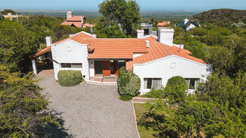Casa En Venta En Cascadas, 3 Dormitorios A 10min De La Villa De Merlo
