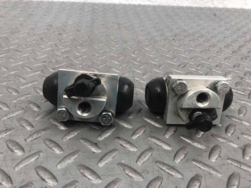 Par Cilindro Freno Tras Chevrolet Trax 4x2 1.8 Std 2012/2016 (Usado)