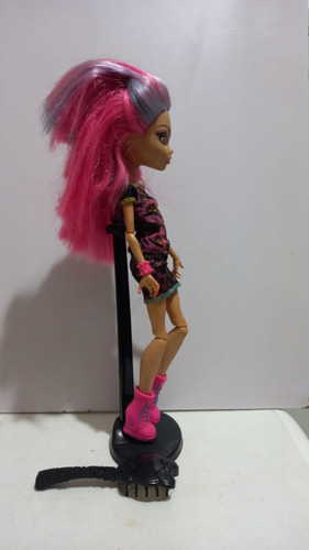 Monster High Boneca Howleen Wolf Creepateria Irmã Clawdeen