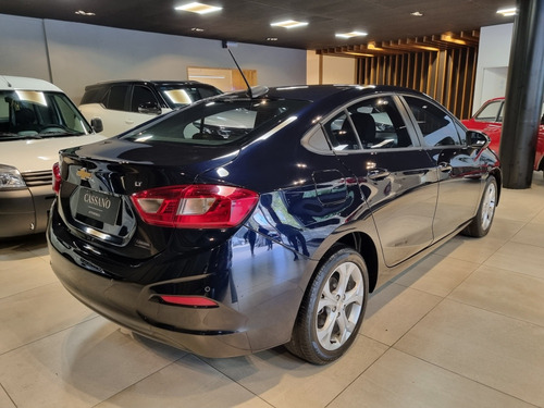 Chevrolet Cruze II 1.4 Sedan Lt