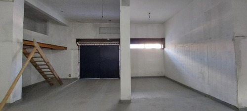 Imagen 10 de 23 de Local De 225 M2 En Alquiler En Esquina, Con Doble Entrada, En Dock Sud