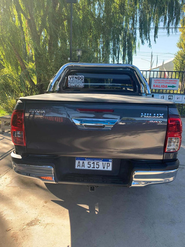 Toyota Hilux 2.8 Cd Srv 177cv 4x4 At 2016