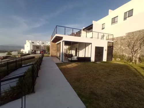 En Zibata, Club De Golf, Estrena Hermosa Casa, Exclusividad, 3 Recamaras..