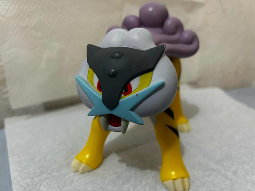 Pokemon Legendarios Sofubi Entei Suicune Raikou (Usado)