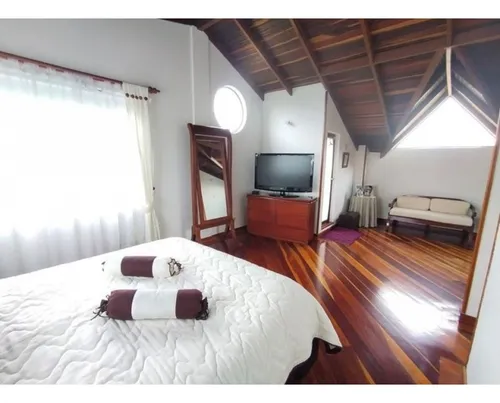 Casa De Ensueño En Chía, Conjunto Aquitania 290mts2 Const. / 895mts2